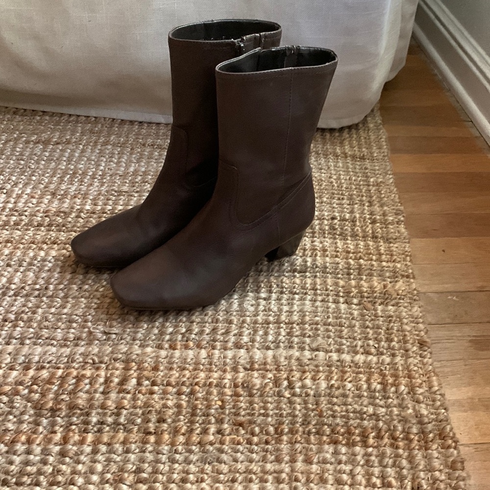 Antonio Melani brown leather boot size 9